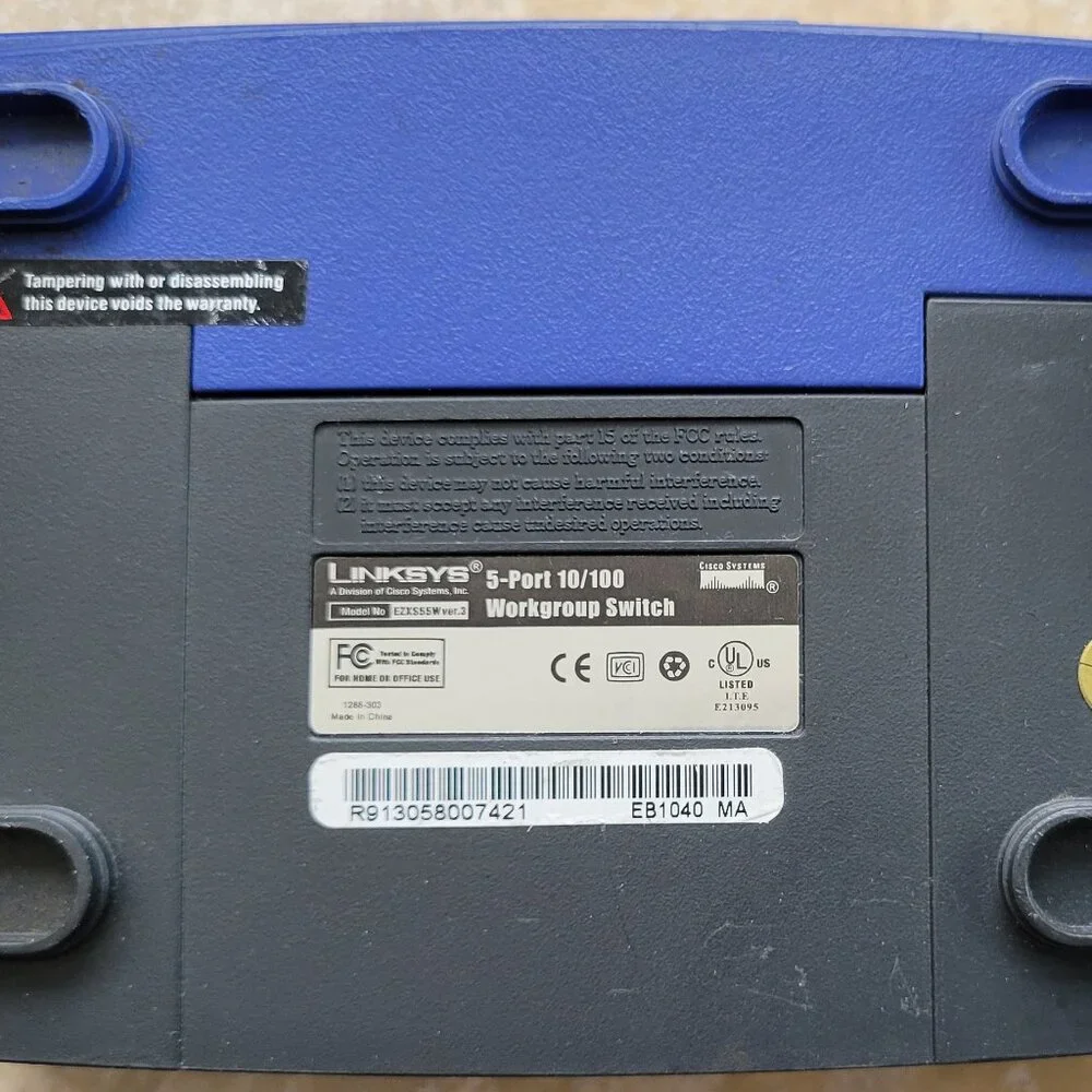 Linksys 10/100 5-Port Workgroup Switch, Model EZXS55W, Version 3